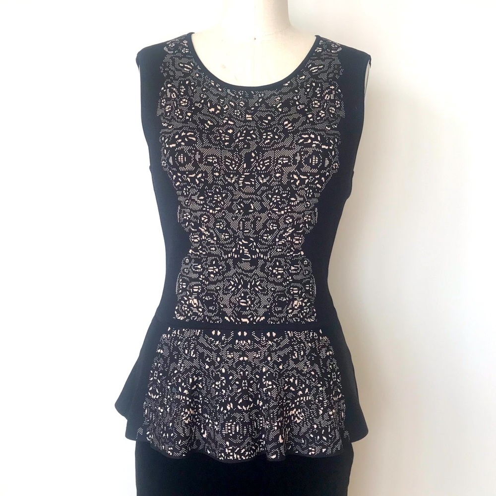 BCBG Black and Beige Knit Blouse Size L